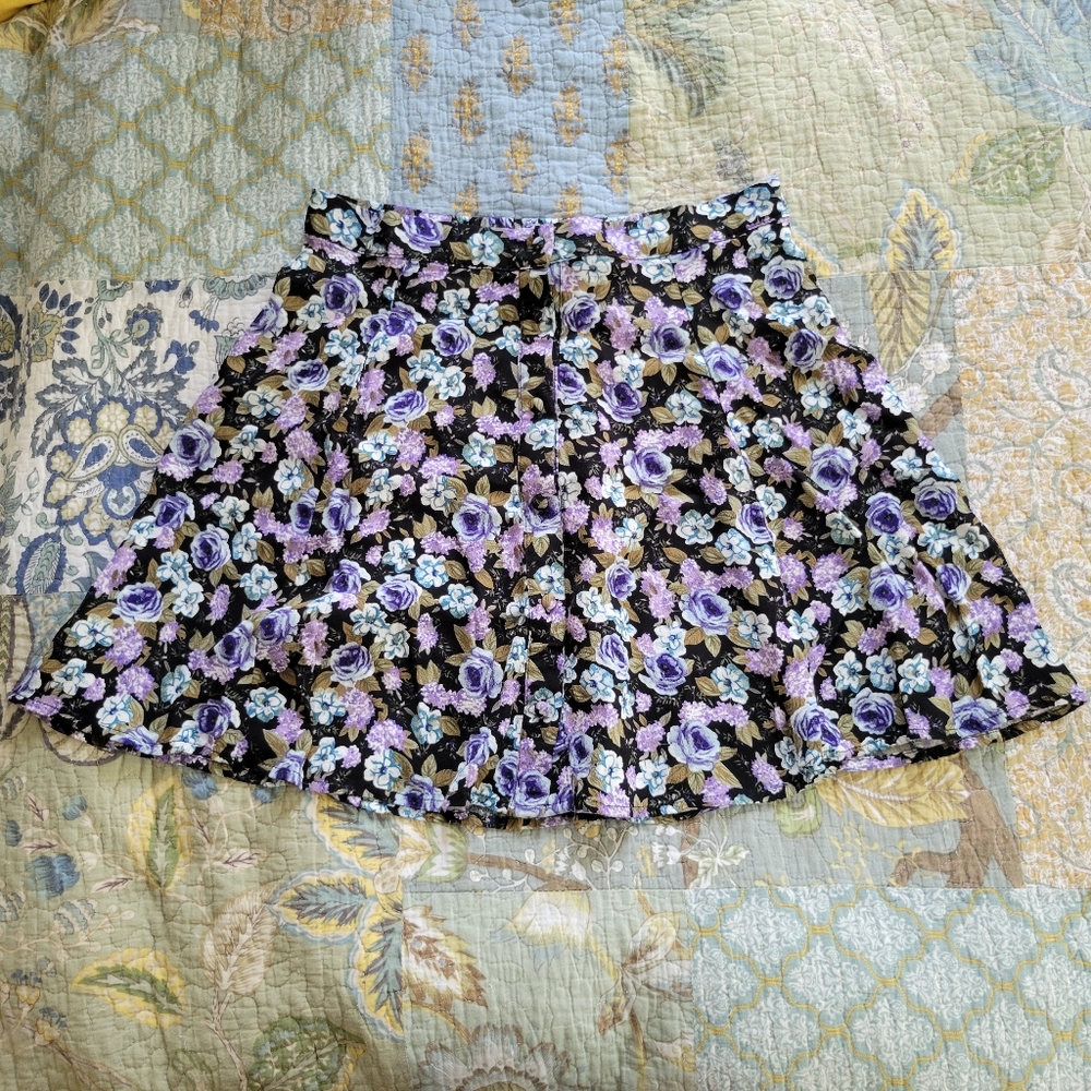 Forever 21 | Y2K Floral Button-Up Skater Skirt
